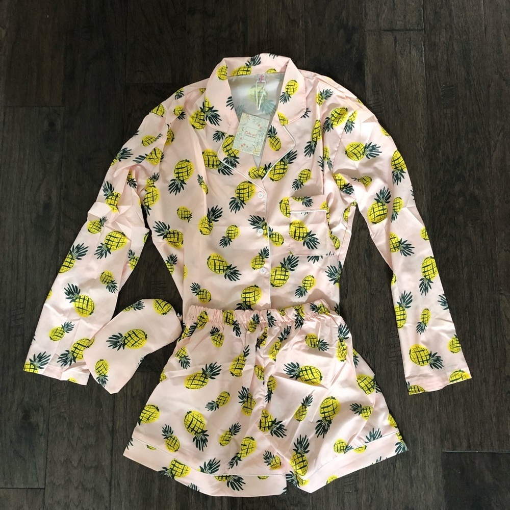Pineapple Pajamas 🍍